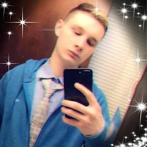 Meet your Posher, Max